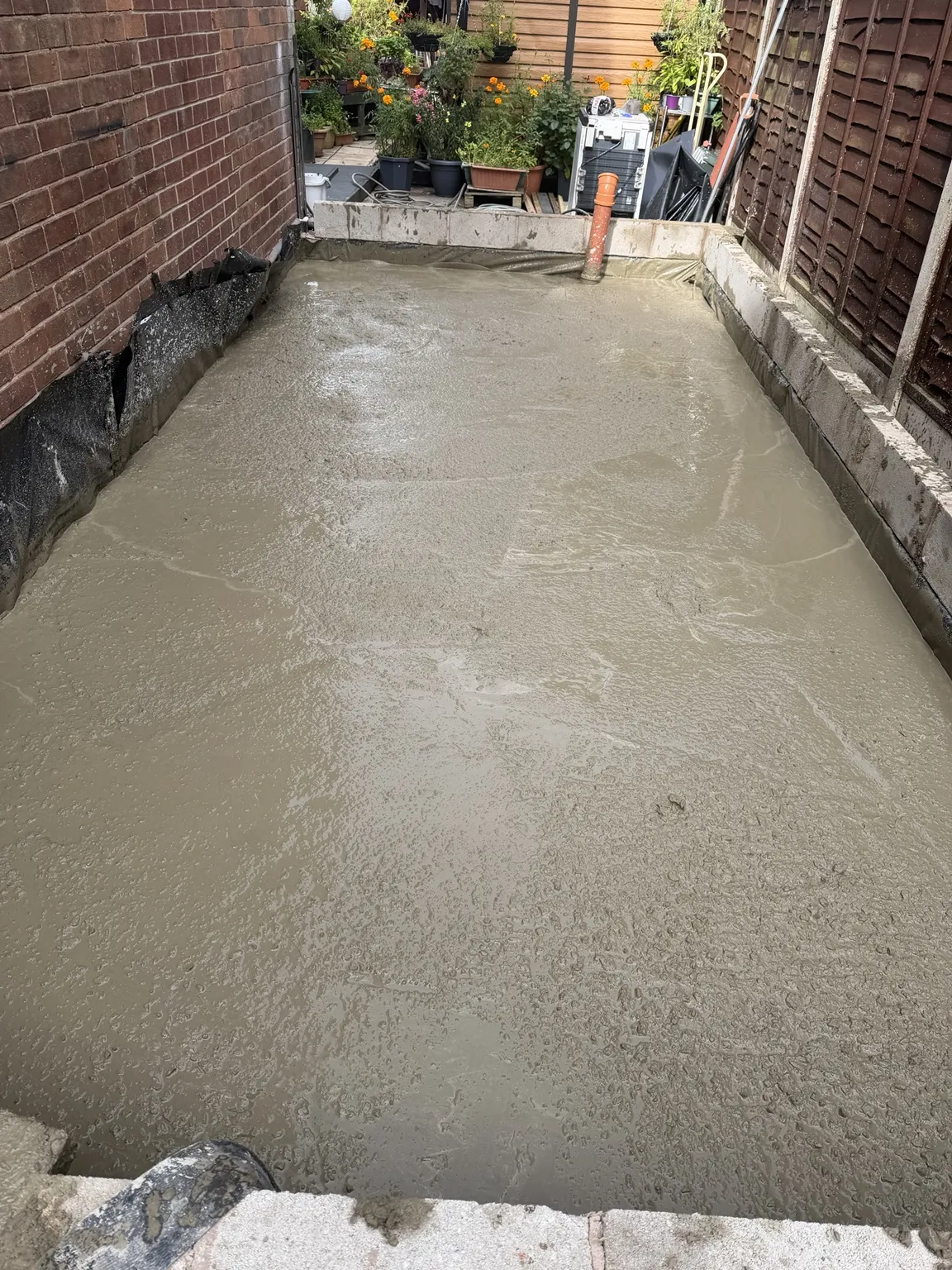 Concrete foundation slab